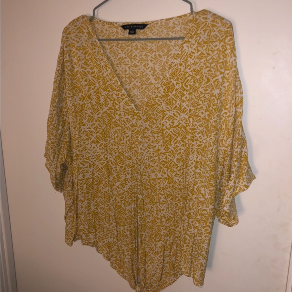 Yellow tie bottom shirt